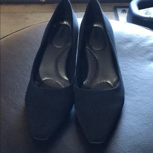 Black dress shoes size 9.5